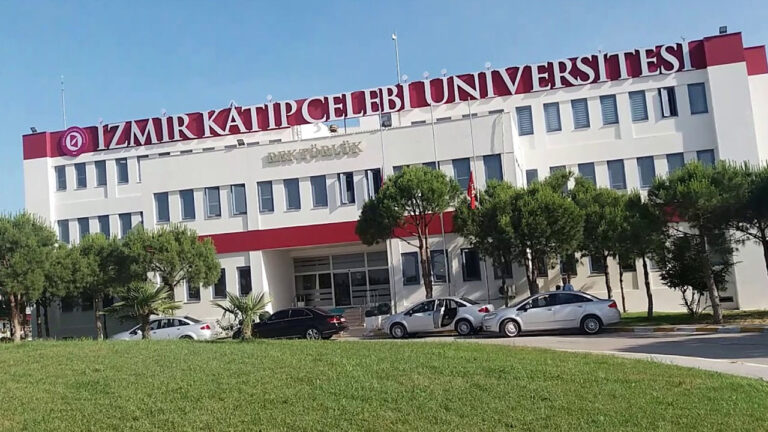 Kâtip Çelebi Üniversitesi