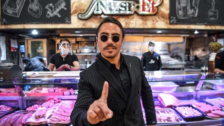 Nusr-Et, Google’daki kötü yorumları silmekle suçlanıyor!