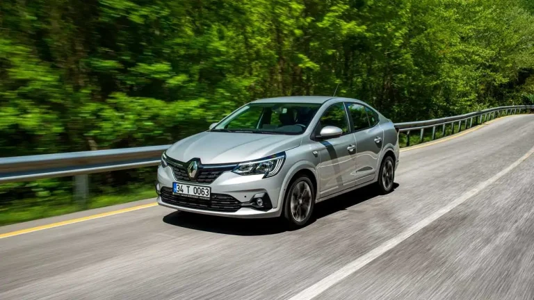 Renault CEO’su uyardı: Otomobil fiyatları zamlanacak