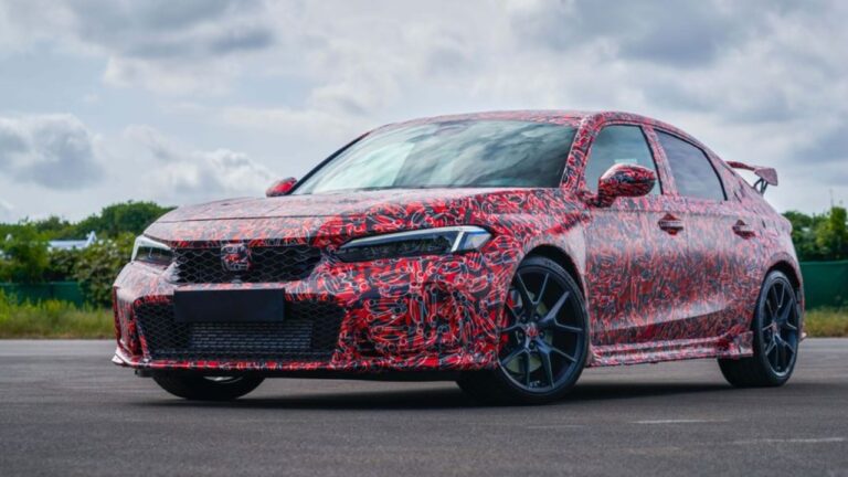 Yeni Honda Civic Type R sahnede! İşte ilk fotoğraflar