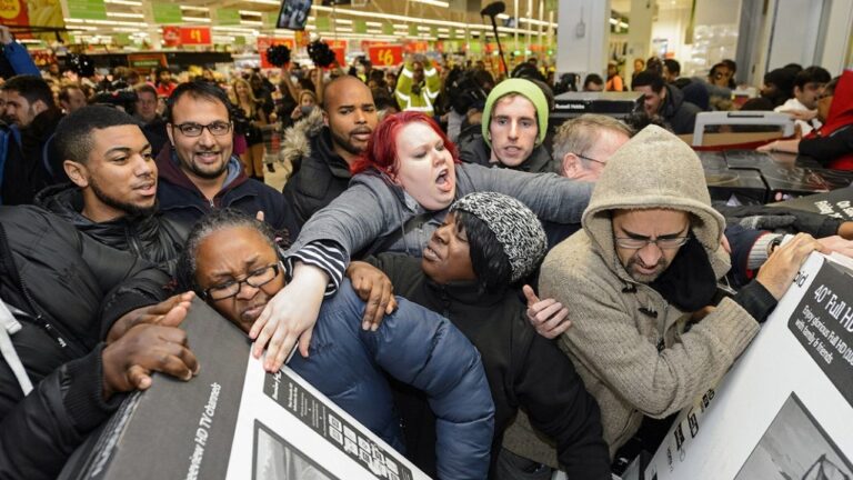 Black Friday’de satışlar ilk kez düştü