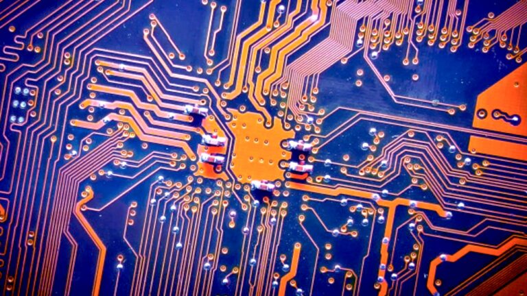 Amazon, ARM tabanlı sunucular için Graviton3 işlemcisini duyurdu!