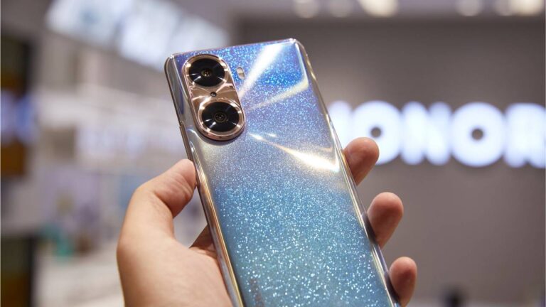 Honor 60 serisi kanlı canlı görüntülendi