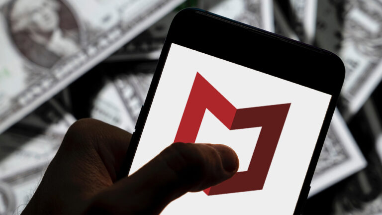 McAfee, rekor fiyata satıldı!