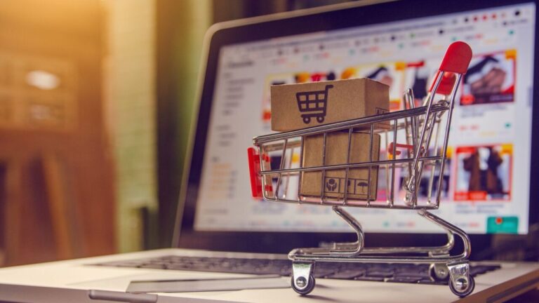 Black Friday bitti, indirimler bitmedi: Siber Pazartesi nedir?