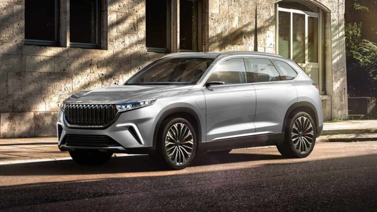 TOGG, SUV aracını piste çıkardı