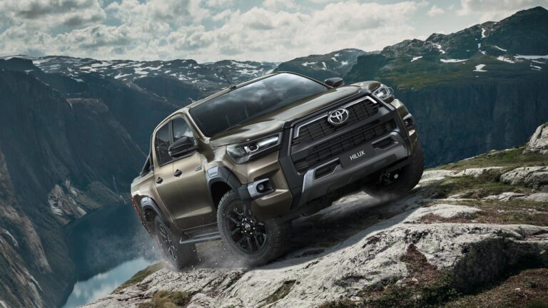 Yeni Toyota Hilux fiyat listesi