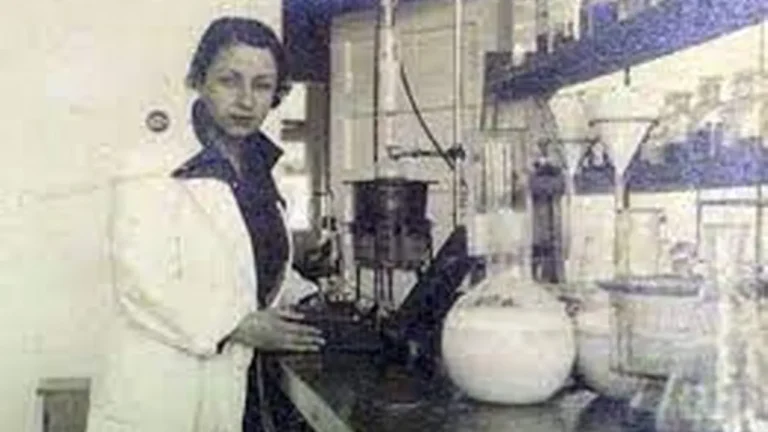 Google, Remziye Hisar için doodle hazırladı!