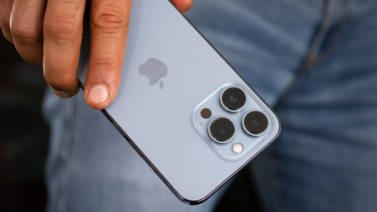 SIM kart yuvasız iPhone için yeni iddia!