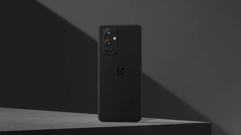 2K ekranlı OnePlus 10 Pro’nun özellikleri sızdırıldı!