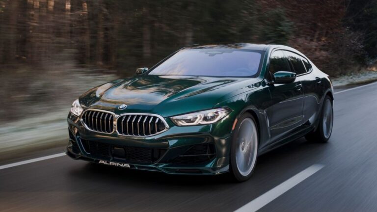 2022 BMW 8 kamuflaj ile görüntülendi