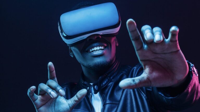 Apple’ın sanal gerçeklik gözlüğü beklenenden geç gelecek!