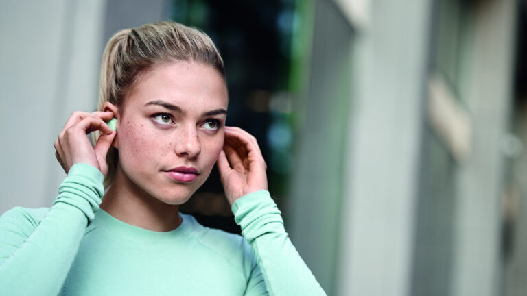 Jabra’nın uygun fiyatlı kulaklığı tanıtıldı!