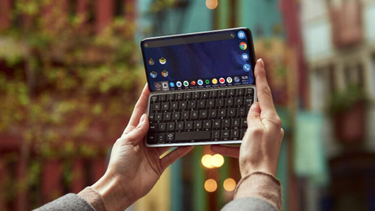 Kızaklı telefonları özleyenlere: Planet Astro Slide 5G tanıtıldı