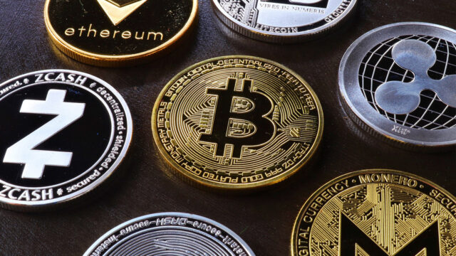 Savaş yaramadı: Bitcoin ve benzeri kripto para birimleri çakıldı!