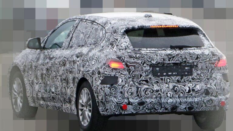 Makyaj gören BMW 1 Serisi ilk defa görüntülendi