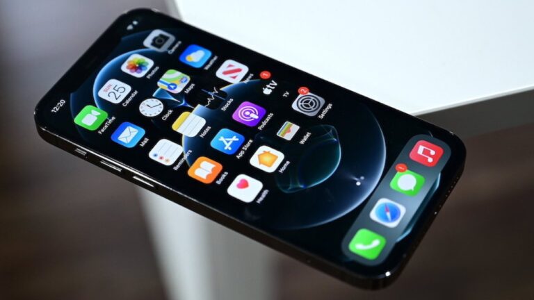 Ekran üreticisinden Apple’a kötü haber! iPhone üretimi aksayacak mı?