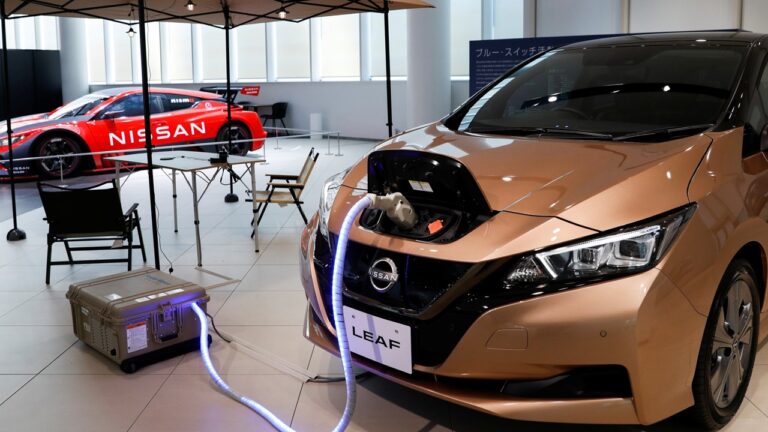 Elektrikli otomobil fiyatları yarı yarıya düşecek! İşte tarih