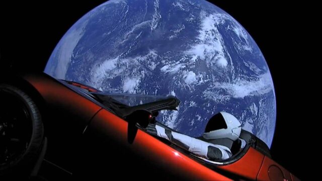 Elon Musk’ın uzaya fırlattığı Tesla Roadster, şu anda nerede?