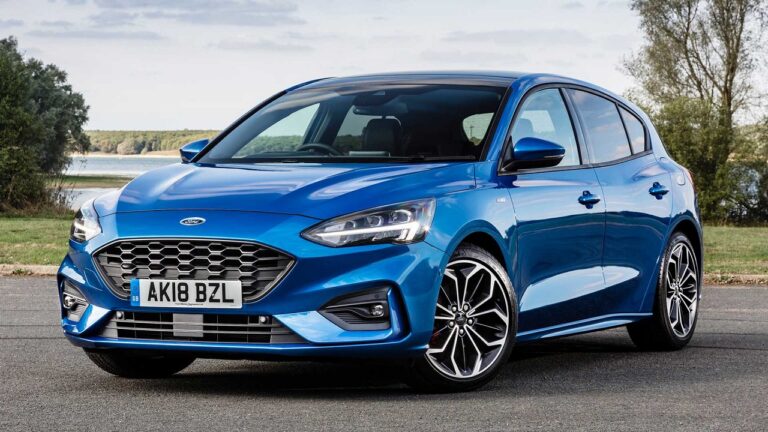 Ford Focus resmen veda etti!