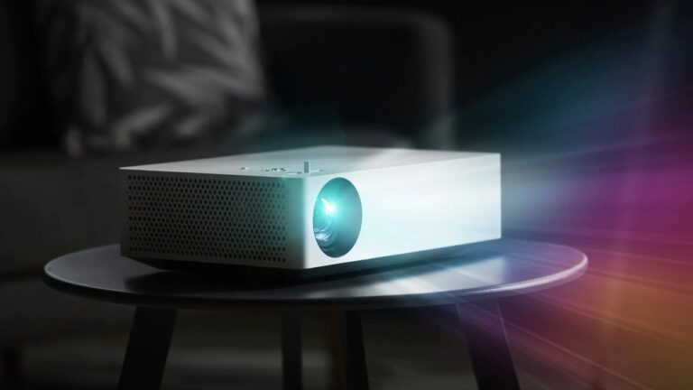 Akıllı televizyon pazarının lideri LG, 4K HDR projektörlerini piyasaya sürdü