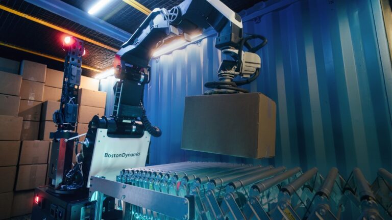 Boston Dynamics’in Strectch robotu sahne alıyor!