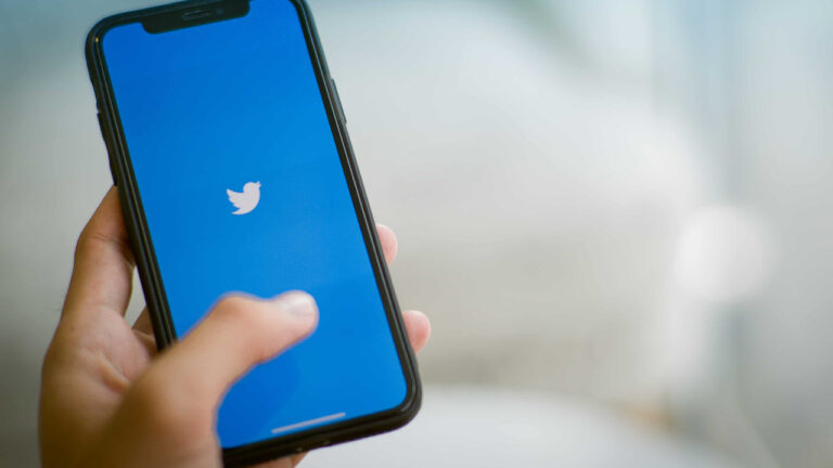 iPhone kullanıcılarının başı, Twitter hatası ile belada