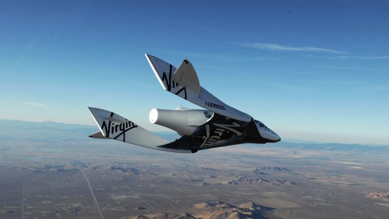 Virgin Galactic’in uzaya uçuş bileti dudak uçuklatan fiyata satışta