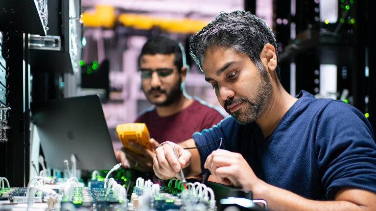 Apple, mühendislerine dudak uçuklatan bonus ödeyecek!