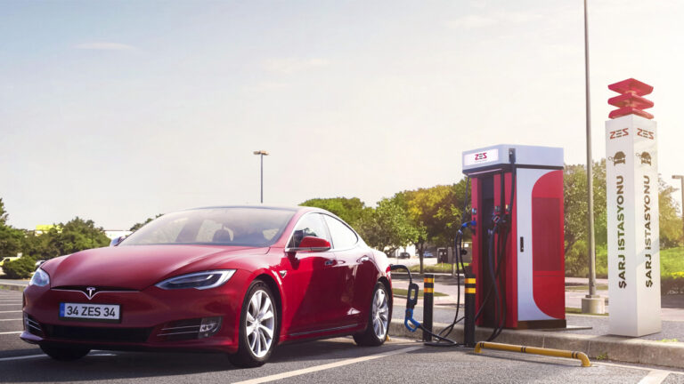 Elektrikli araba sahipleri müjde: Şarj istasyonlarına indirim geldi