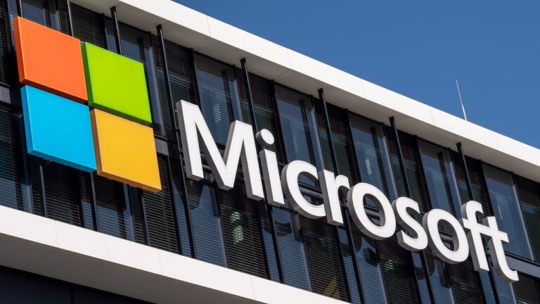 20 yıllık çalışan iddiası: Microsoft, 200 milyon dolar rüşvet aldı