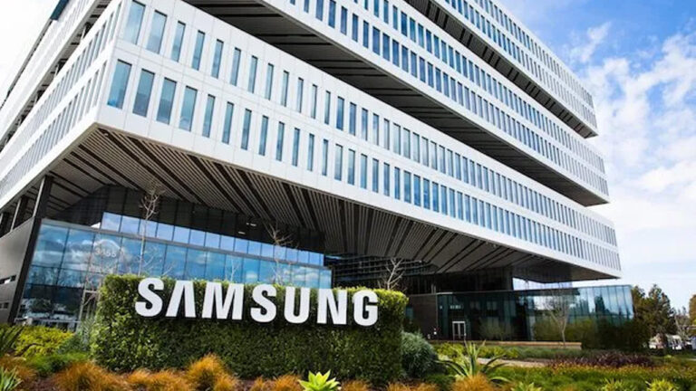 Samsung için şok iddia: Çalışanı bilgileri çaldı!