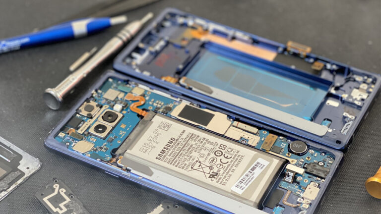 Samsung telefonlar için yeni dönem: Kendin tamir et!