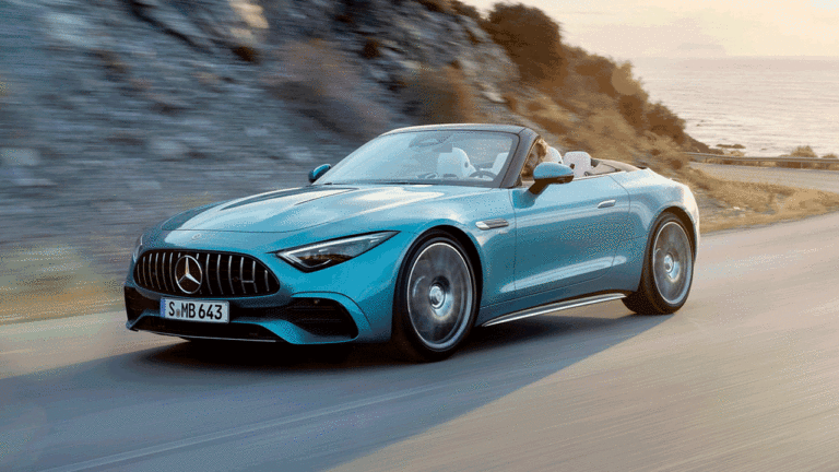 Mercedes-AMG SL43 tanıtıldı: 60 yıl sonra bir ilk!