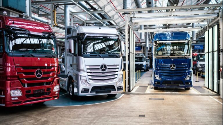 Mercedes bir ülkede daha üretimi durdurdu!