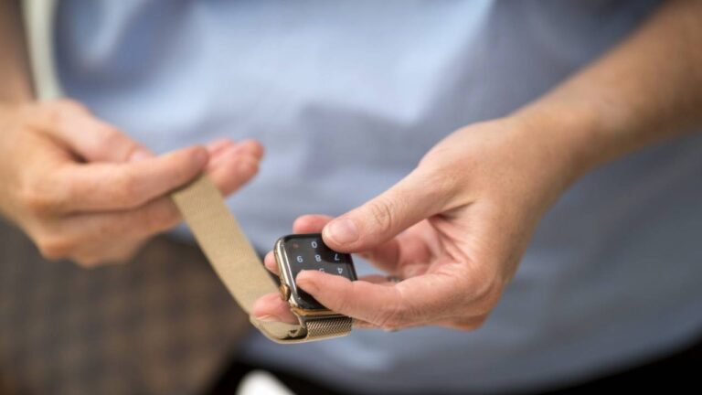 Beklenen özellik yine yok! Apple Watch 8 için üzen gelişme