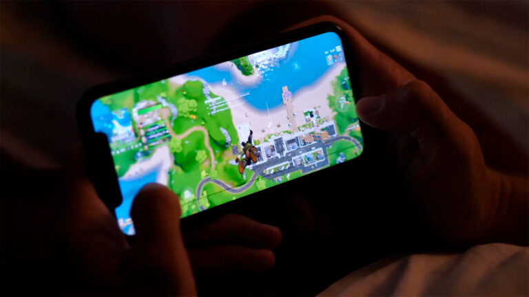 Apple’a rağmen: Fortnite, iPhone’a geri döndü