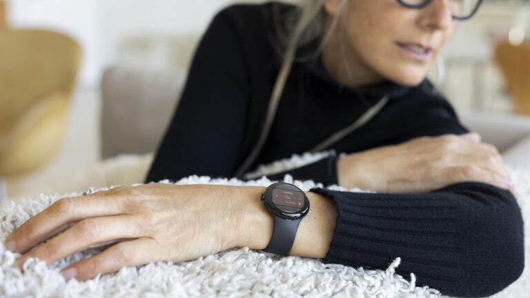 Google Pixel Watch’un fiyatı ortaya çıktı!