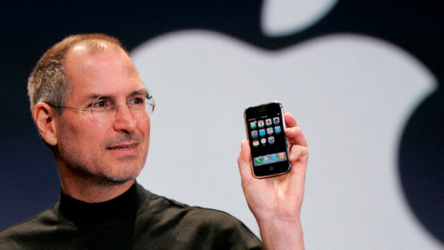 Steve Jobs’un isteyip de başaramadığı iPhone özelliği ortaya çıktı