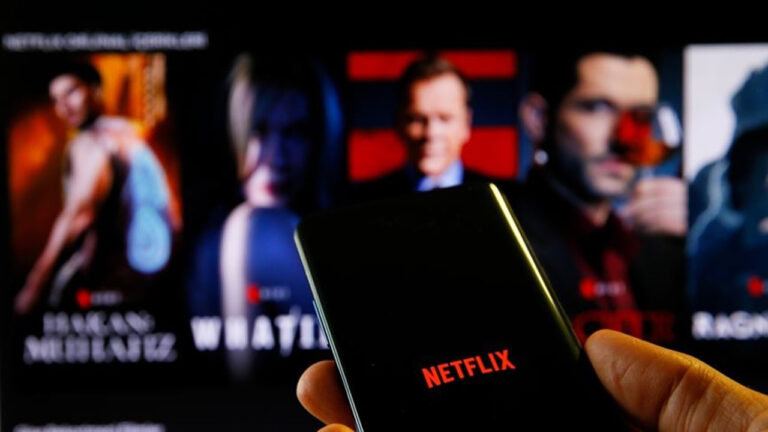 Netflix hesap paylaşan kullanıcılardan ekstra ücret alacak!