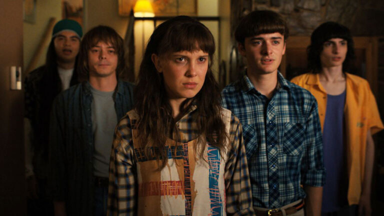 Stranger Things yapımcısından yan dizi müjdesi!