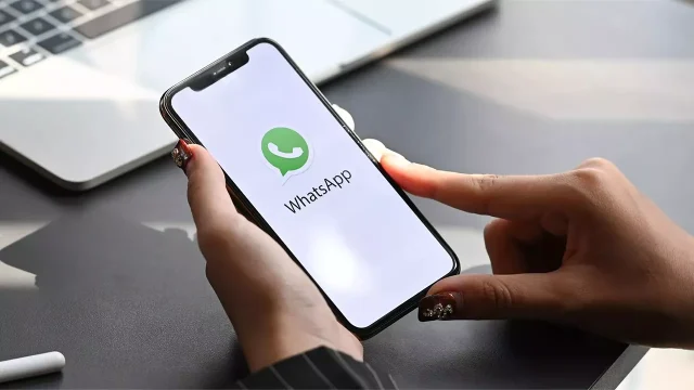 WhatsApp iş başında! Bu mesajları saklamak mümkün olacak