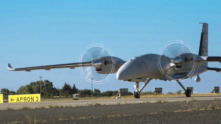 Bayraktar Akıncı’dan LGK-82 ile başarılı atış!