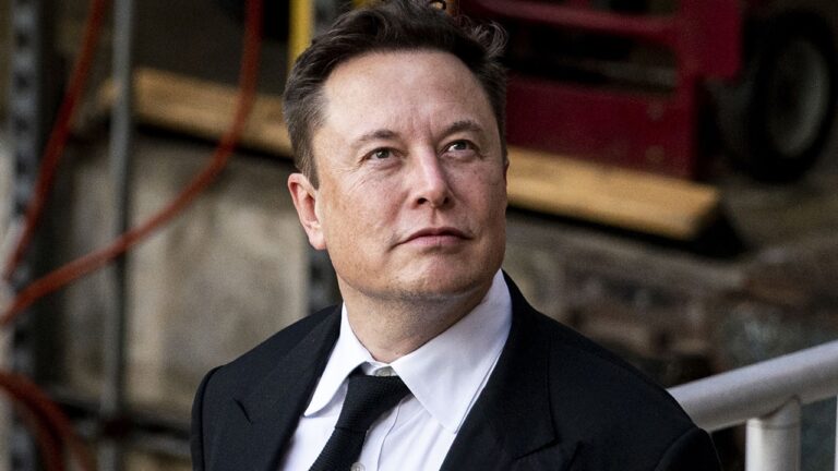 Elon Musk, bazı çalışanlarına torpil yapacak! İşte sebebi