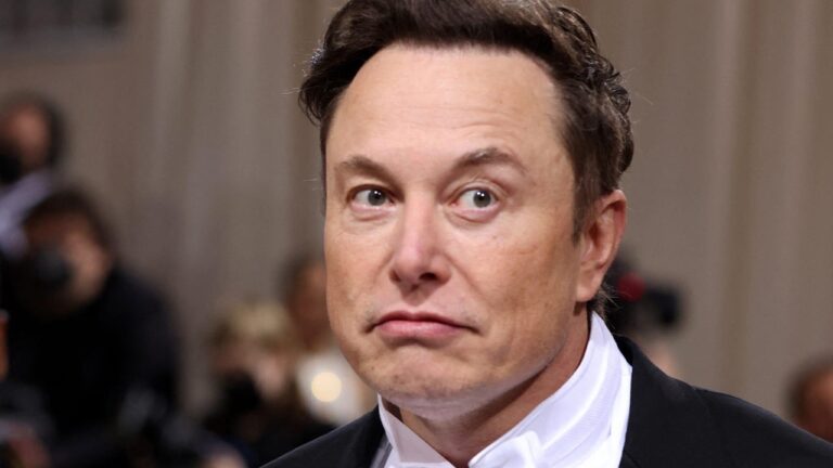 Elon Musk’ın Yunanistan tatili sosyal medyayı karıştırdı!