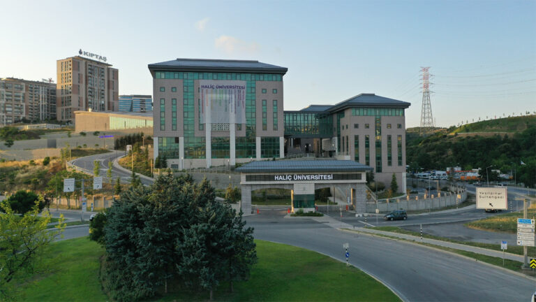 Haliç Üniversitesi HI Center hizmete açıldı!