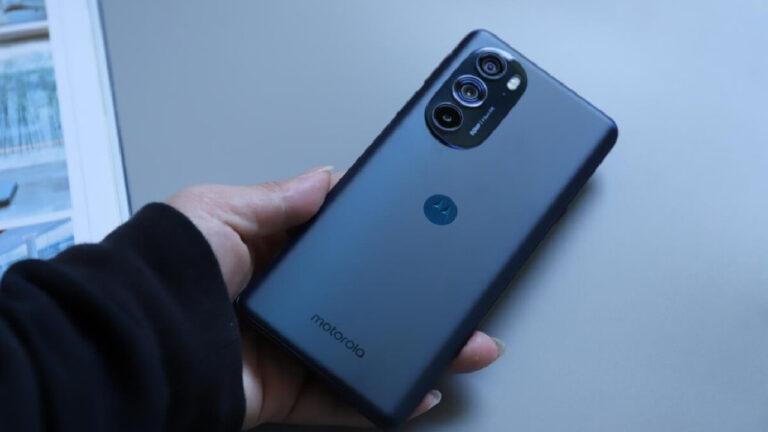 Moto X30 Pro şekilleniyor: Cihazın fiyatı can yakacak!