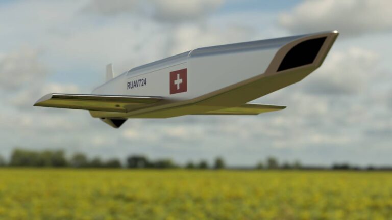 Türk girişimcilerden jet İHA ile kargo teslimatı!