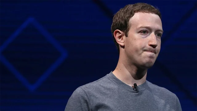 https://shiftdelete.net/wp-content/uploads/2022/08/Mark-Zuckerberg-gorevden-alinmaktan-kil-payi-kurtuldu-1.webp