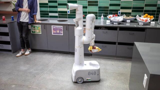 Google’ın yeni robotu mutfakta işbaşı yaptı!
